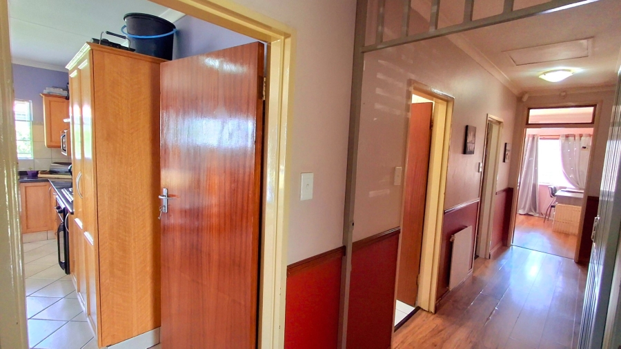 3 Bedroom Property for Sale in Roodia Free State